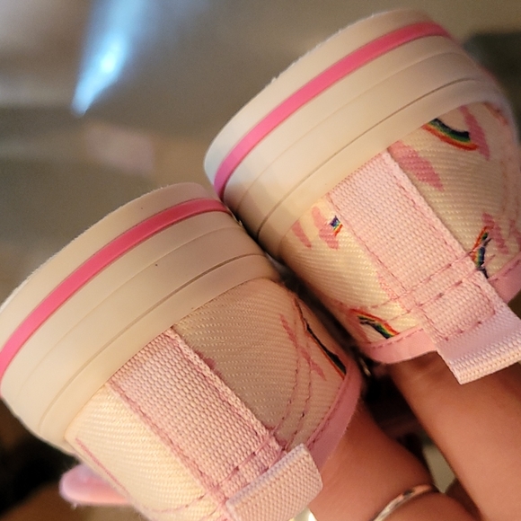 ๐5/$20๐ Rainbow Toddler Shoes with Rainbows - Picture 2 of 5